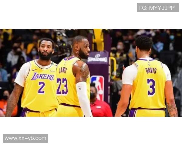 库里穿安踏鞋引发克莱赞叹希望他能赢但也表示敬意 库里穿安踏鞋引发克莱赞叹希望他能赢但也表示敬意