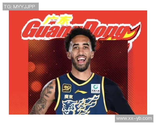 奎因昨日表现抢眼贡献12分8板7助4断小乔丹鼓励他勇敢接受采访表扬